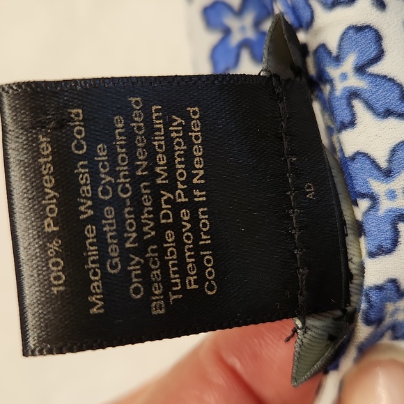 Ann Taylor Factory Top, White and Blue Pullover, Longsleeve Blouse, Medium - Picture 4 of 6